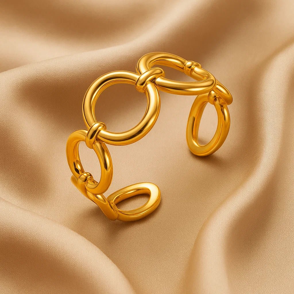 Circle Grace Ring - ADOREE