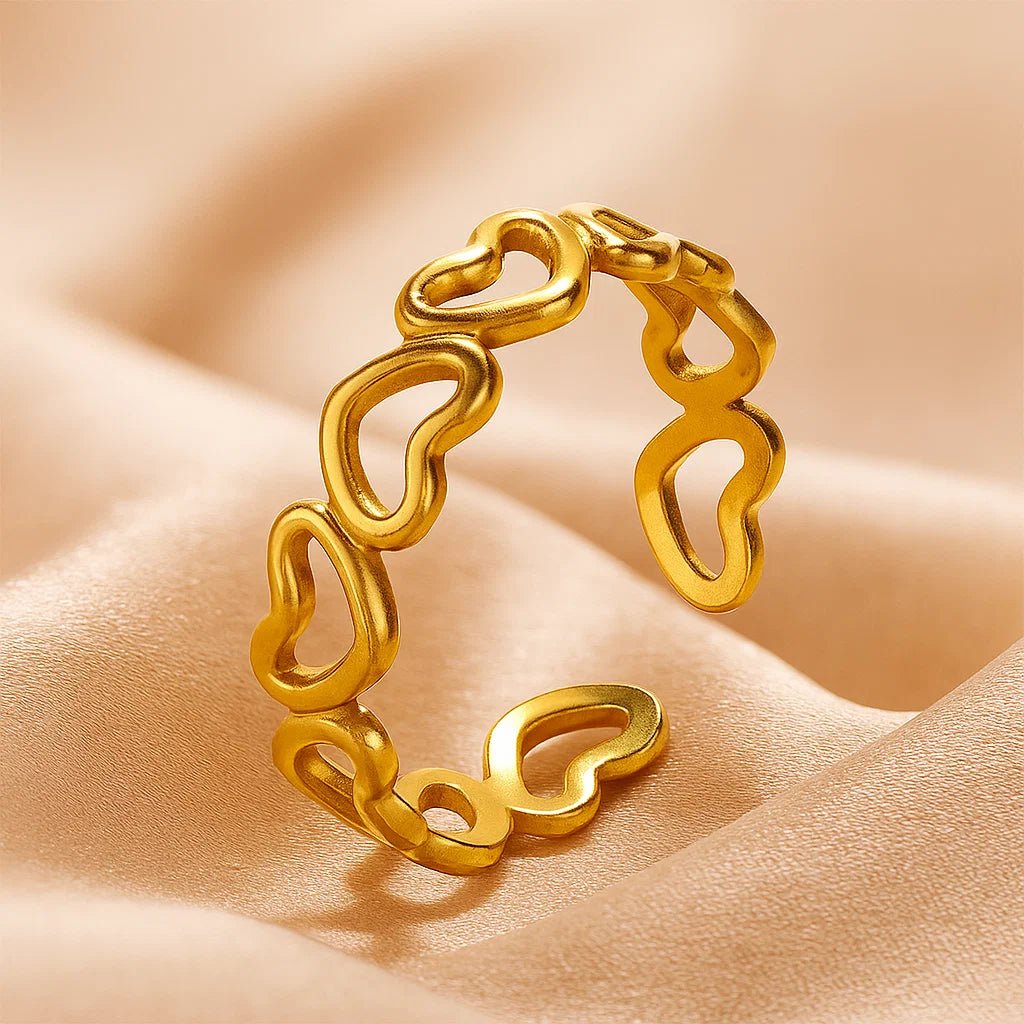 Golden Heartflow Ring - ADOREE